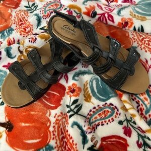 Never Worn Clarks Women's Black Sandals